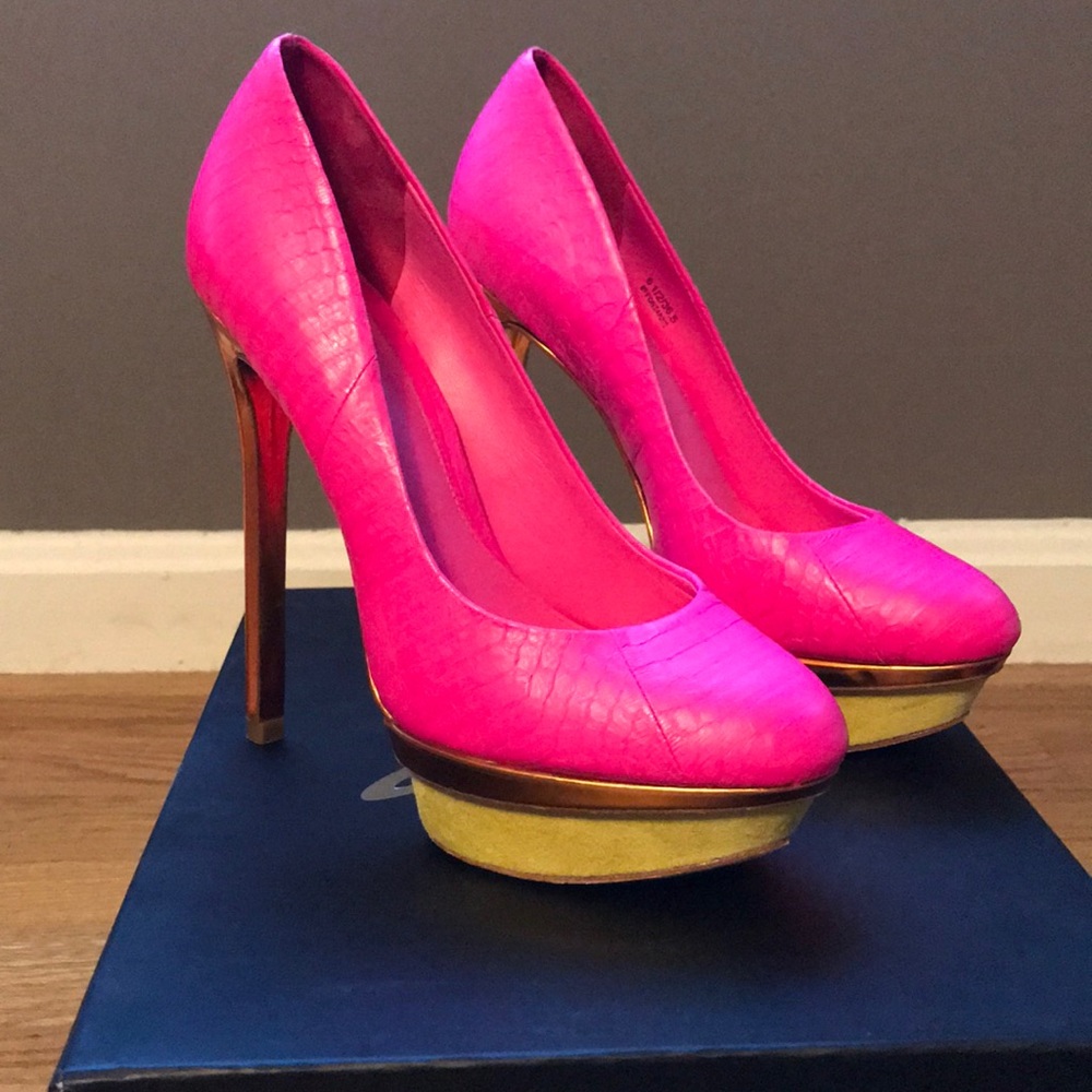 B Brian Atwood hot pink heels 💕